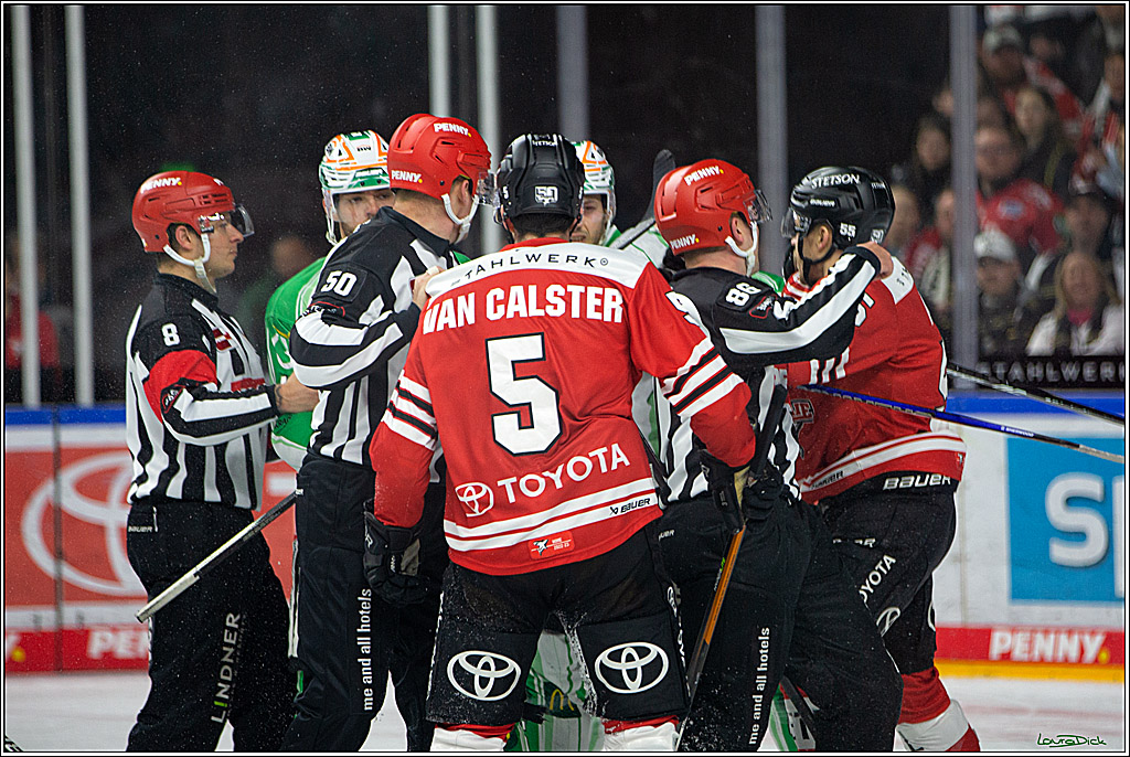 PENNY DEL; Koelner Haie- Bietigheim Steelers; Koeln, 22.01.2023